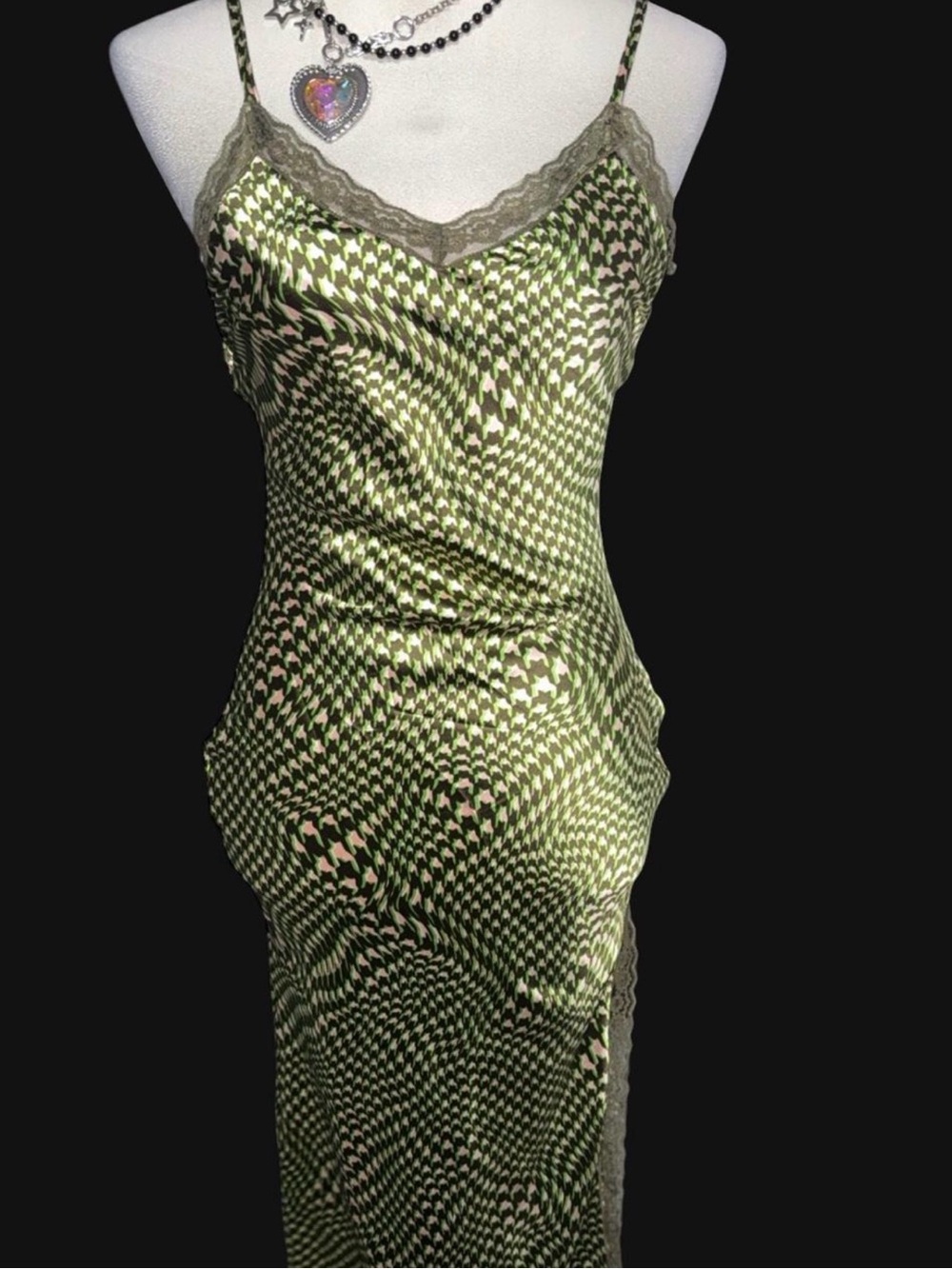 Daisy Street Olive & Light Pink Houndstooth Satin Slip